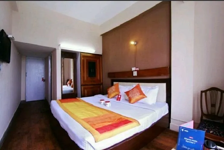 שימלה Hotel Diplomat הודו